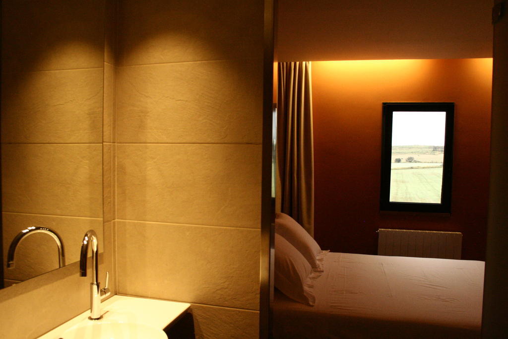 Hotel Mas Oliveres Pla De Palau Llers Room photo